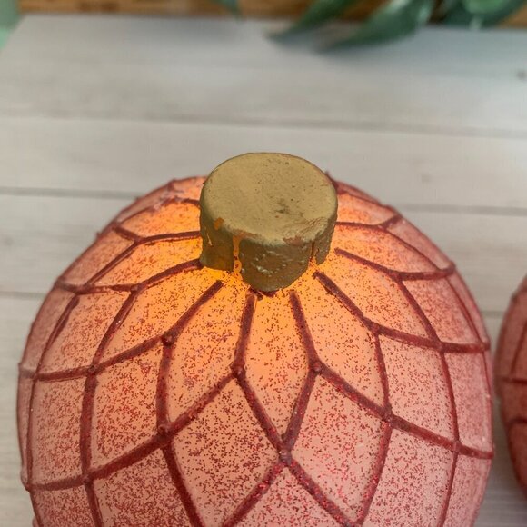 Valerie Parr Hill Set of 2 RED Lighted Christmas Ornaments Illuminated Globes - Picture 5 of 15